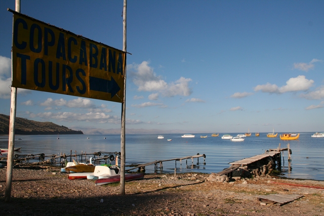 056 - Copacabana (Lac Titicaca)