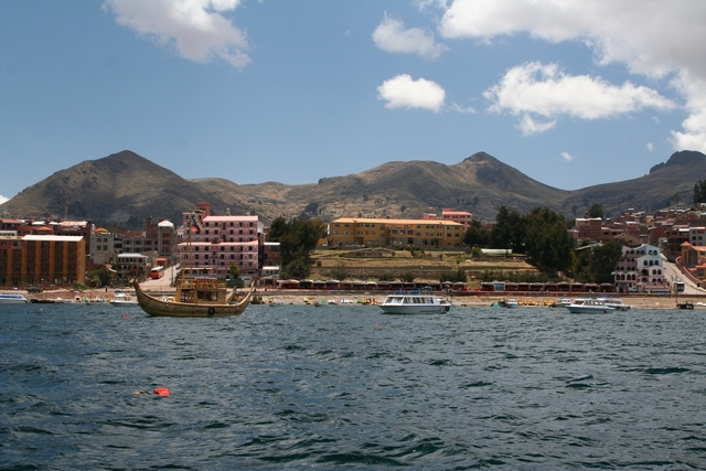 101 - Copacabana (Lac Titicaca)
